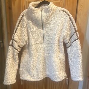Cozy White Sherpa Jacket Size L